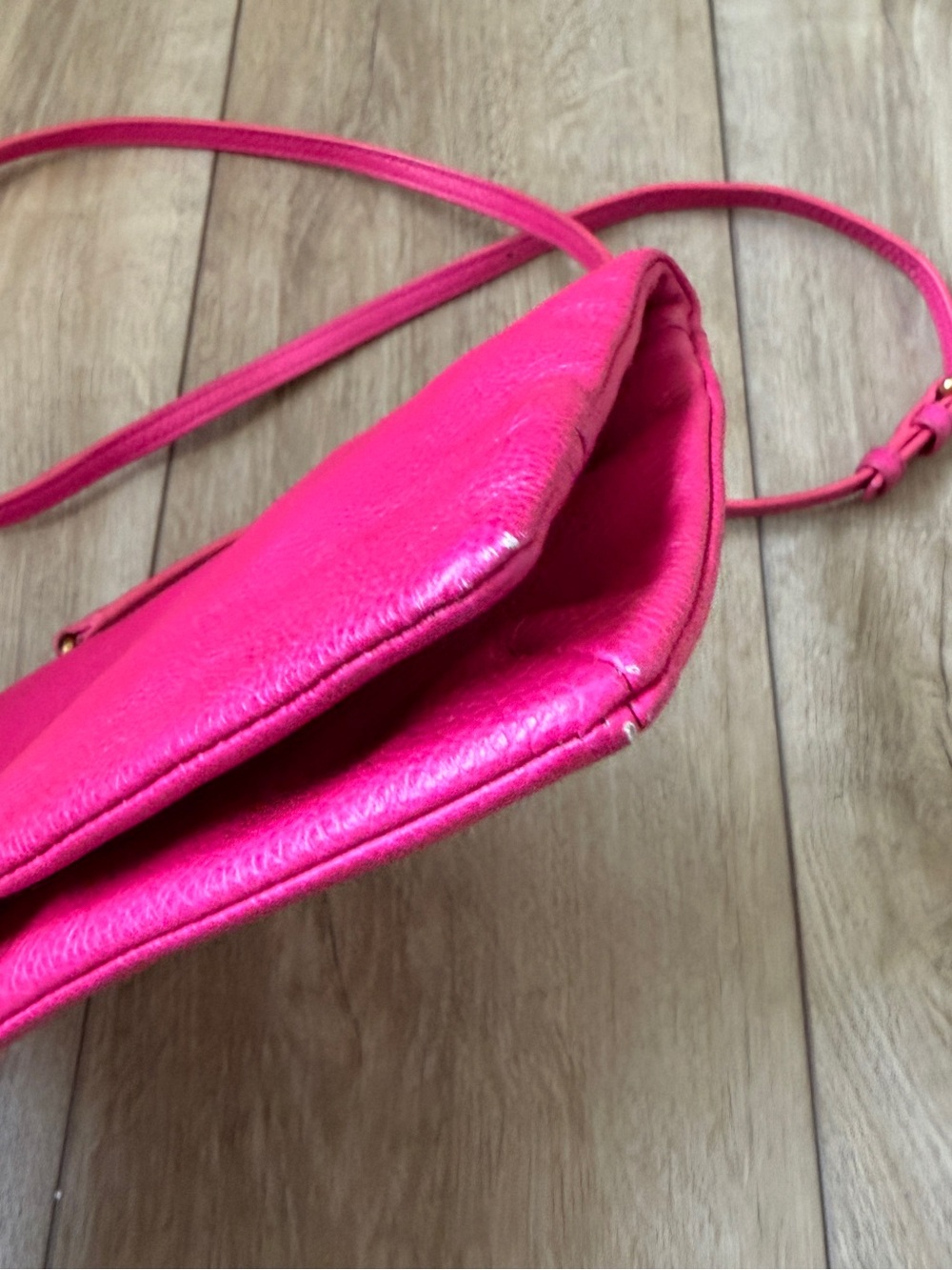 Marc By Marc Jocobs Hot Pink Grainy Leather Crossbody Bag 9x6.5’ - Picture 4 of 11